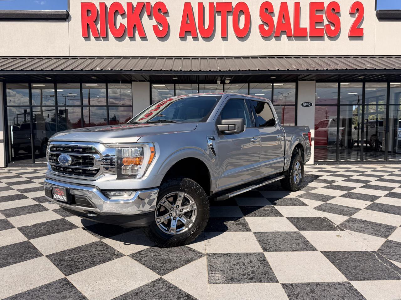 Ford F-150 XLT SuperCrew 4WD 2021