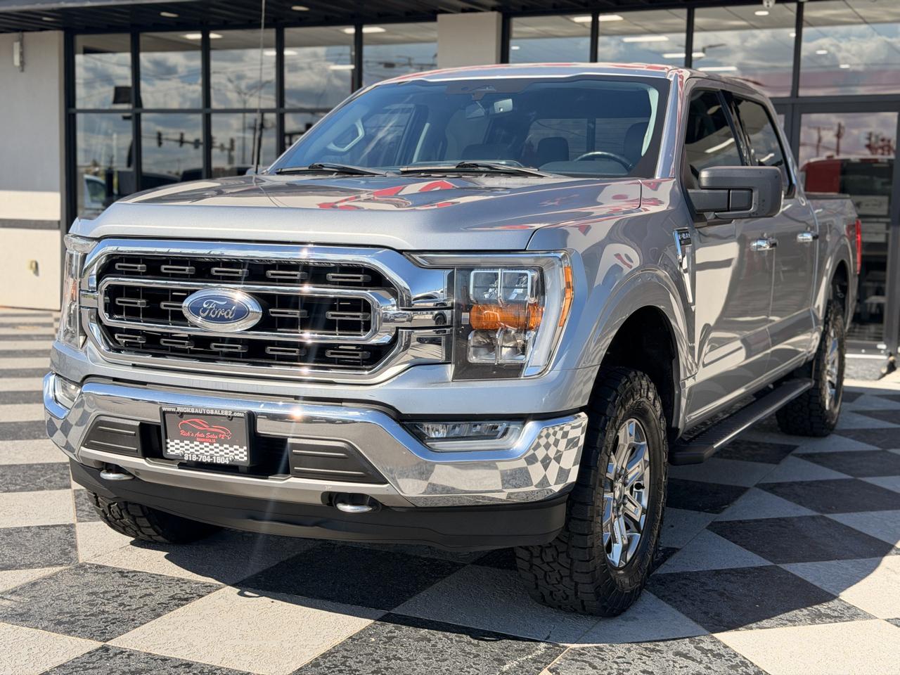 Ford F-150 XLT SuperCrew 4WD 2021