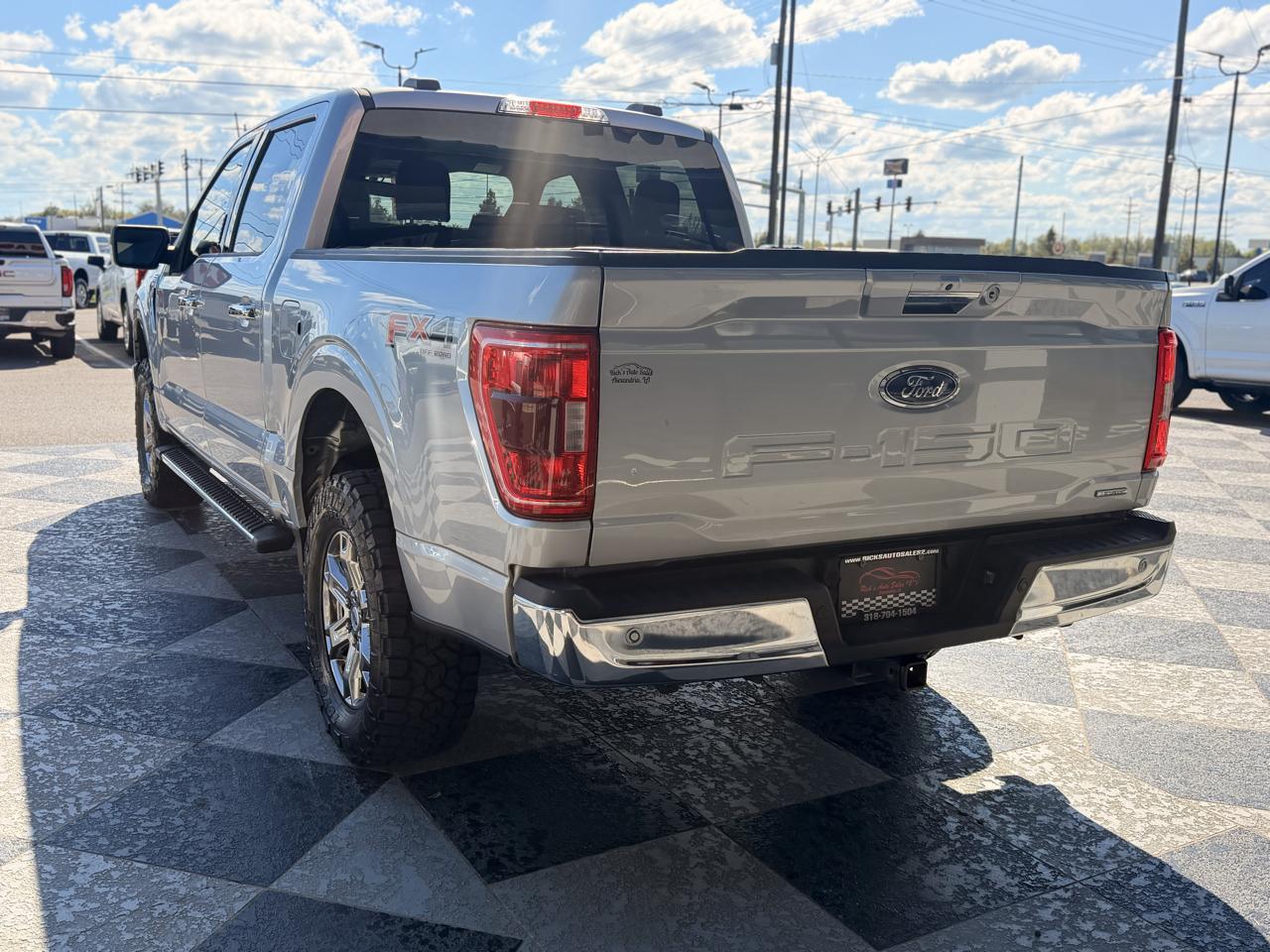Ford F-150 XLT SuperCrew 4WD 2021