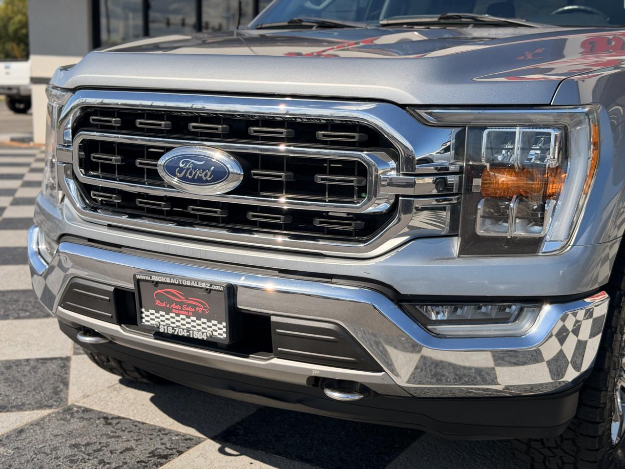 Ford F-150 XLT SuperCrew 4WD 2021