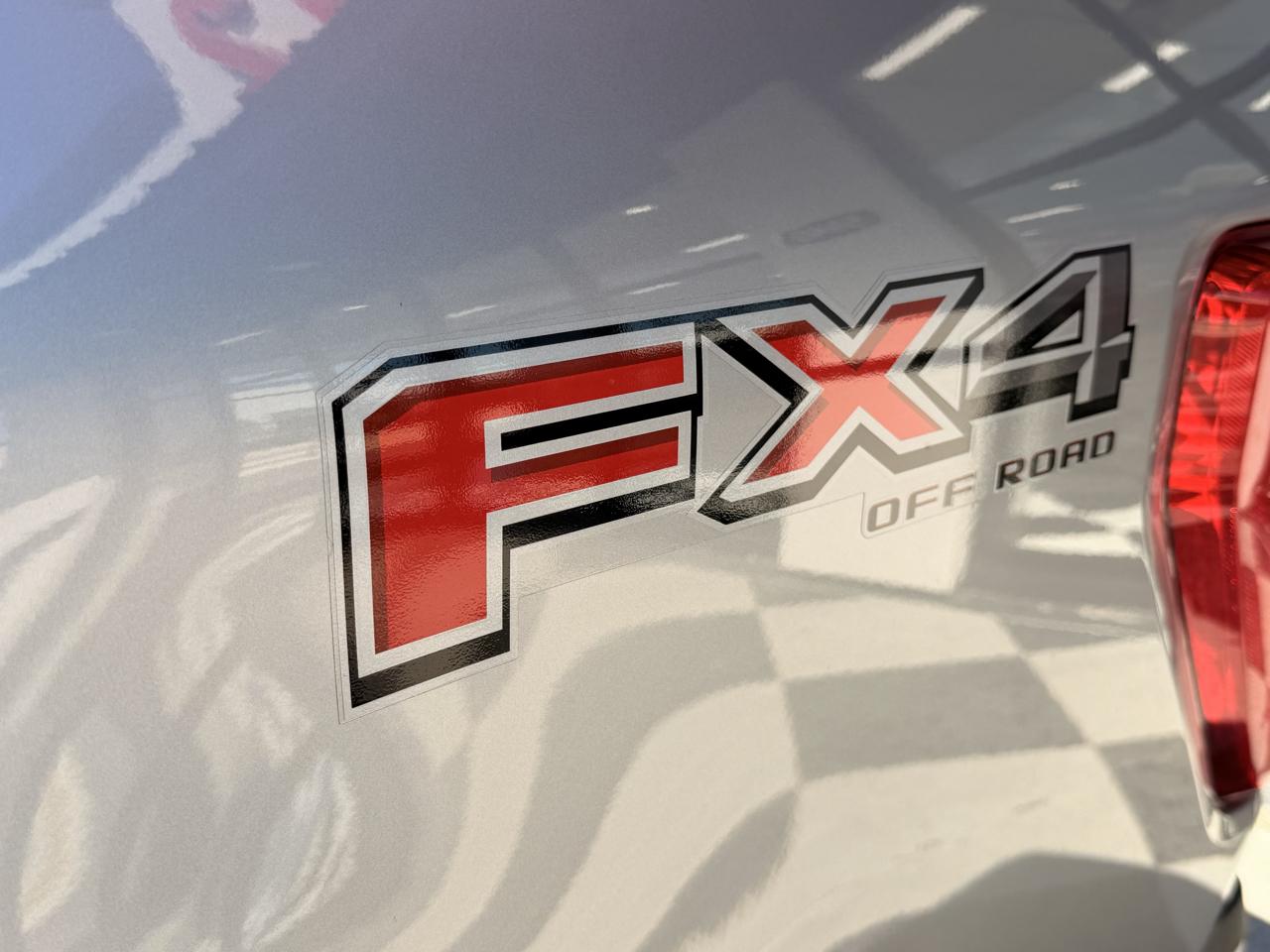 Ford F-150 XLT SuperCrew 4WD 2021
