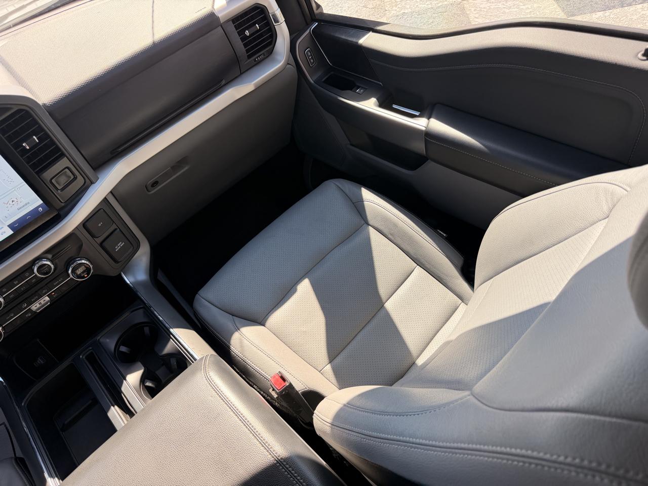 Ford F-150 XLT SuperCrew 4WD 2021
