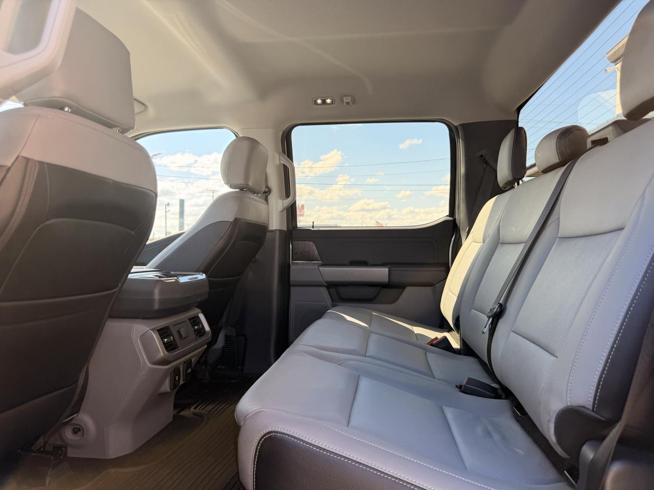 Ford F-150 XLT SuperCrew 4WD 2021
