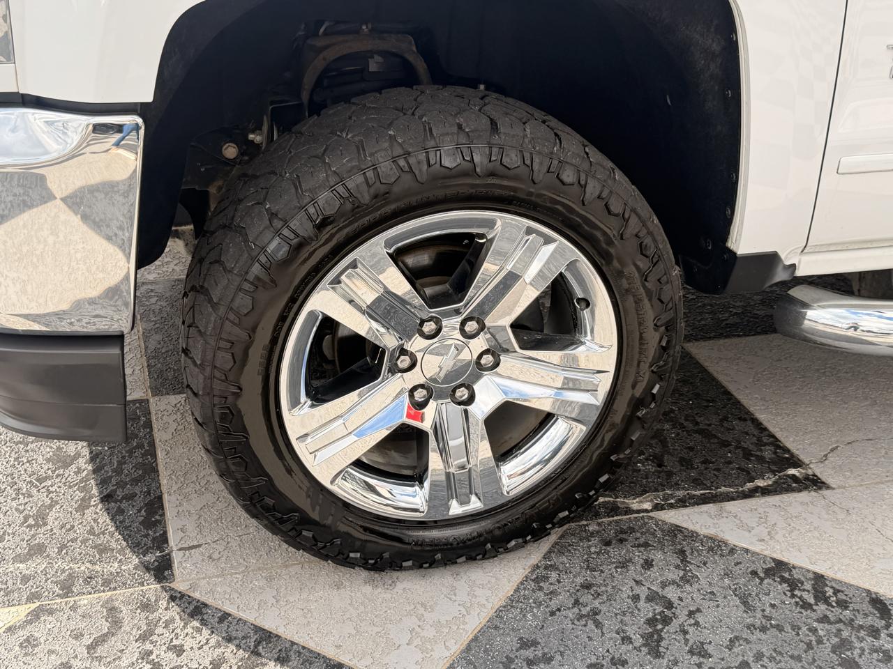 Chevrolet Silverado 1500 LT Crew Cab 4WD 2018
