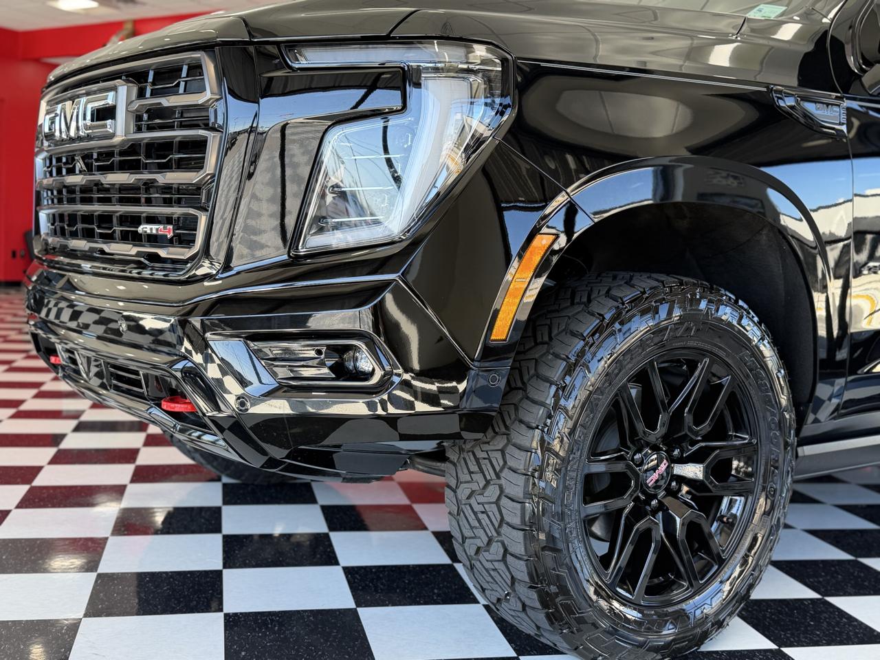 GMC Yukon AT4 Ultimate 4WD 2025