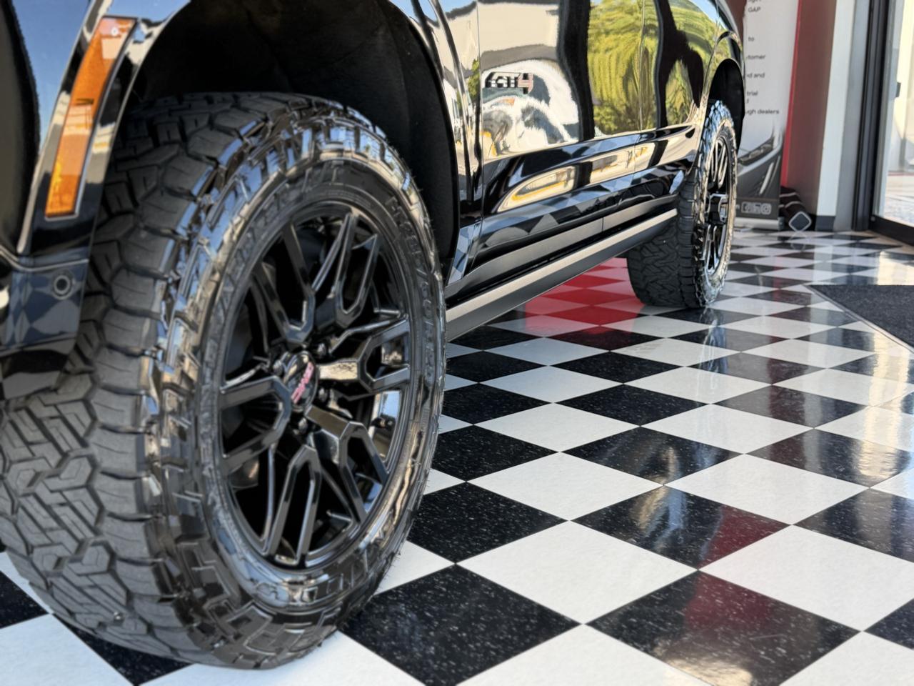 GMC Yukon AT4 Ultimate 4WD 2025