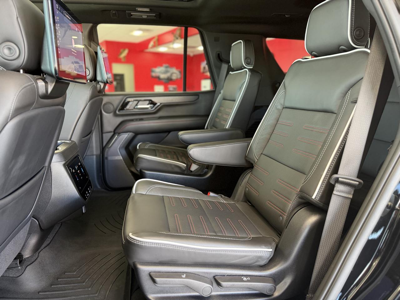 GMC Yukon AT4 Ultimate 4WD 2025