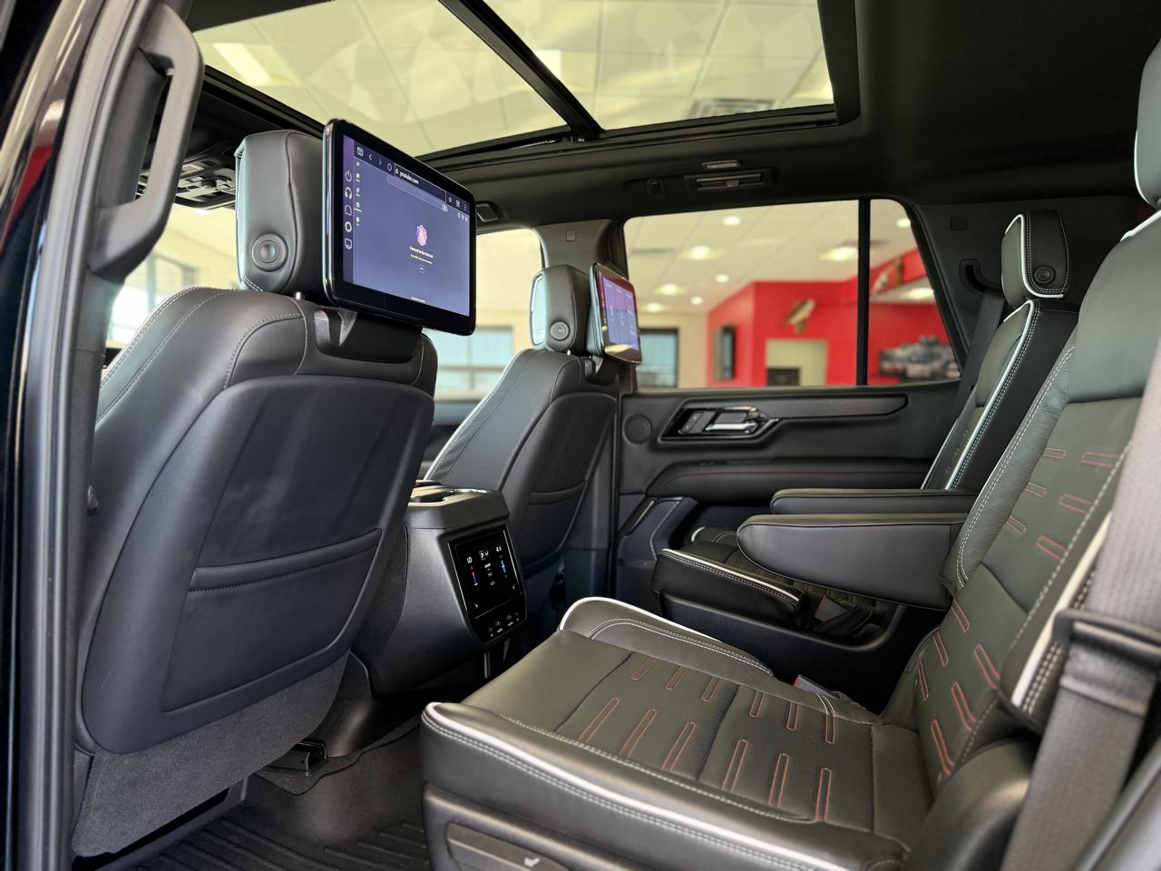 GMC Yukon AT4 Ultimate 4WD 2025