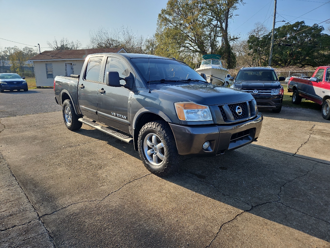 Nissan Titan PRO-4X Crew Cab 4WD SWB 2010