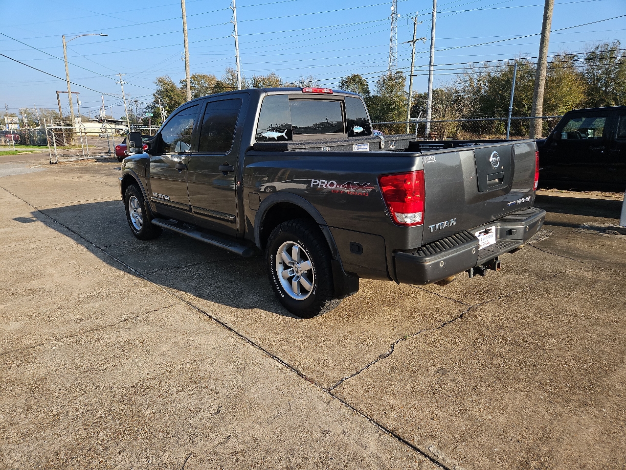 Nissan Titan PRO-4X Crew Cab 4WD SWB 2010
