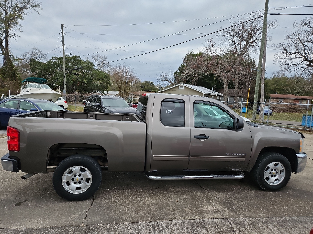 Chevrolet Silverado 1500 1LT Crew Cab 2WD 2013
