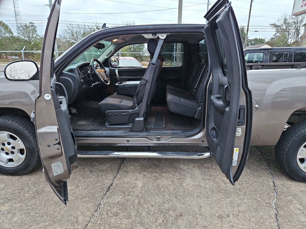 Chevrolet Silverado 1500 1LT Crew Cab 2WD 2013