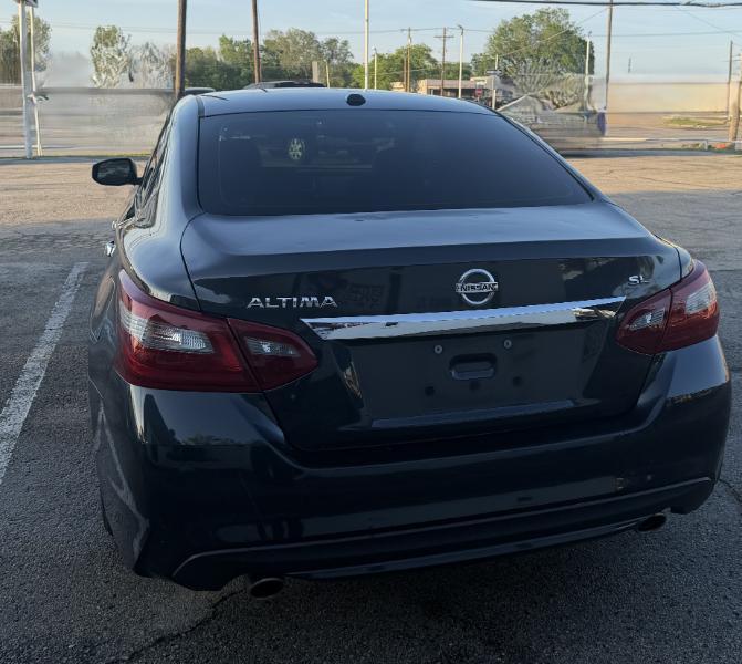 Nissan Altima 2.5 SV 2018