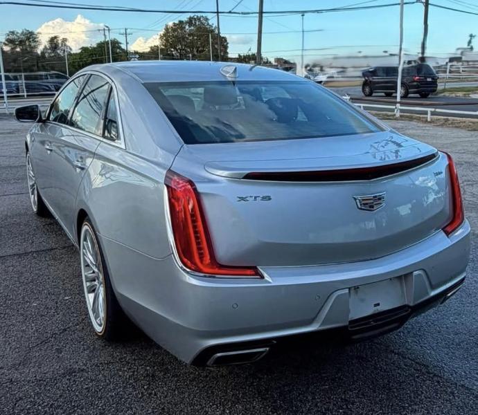 Cadillac XTS Luxury FWD 2018