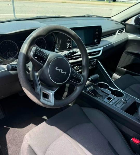 Kia K5 LXS 2023