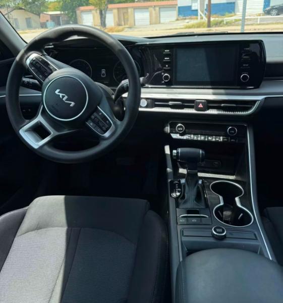 Kia K5 LXS 2023