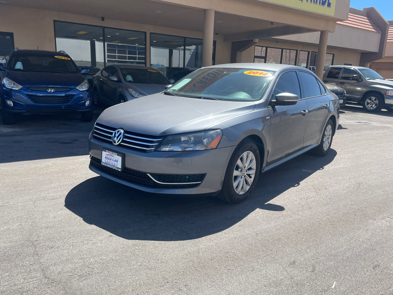 Volkswagen Passat 4dr Sdn 1.8T Auto Wolfsburg Ed PZEV 2014