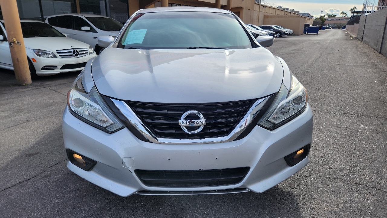 Nissan Altima 2.5 SV Sedan 2017
