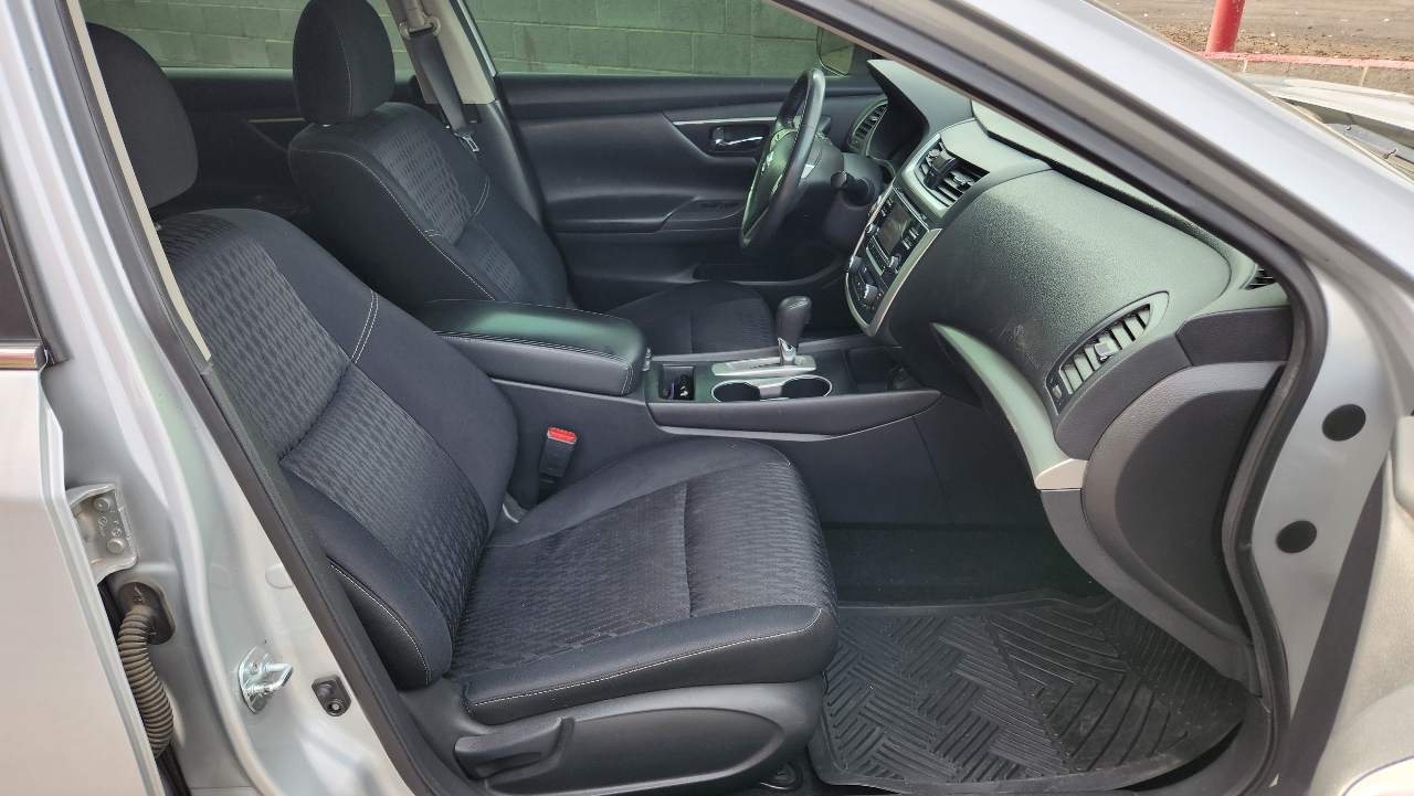 Nissan Altima 2.5 SV Sedan 2017