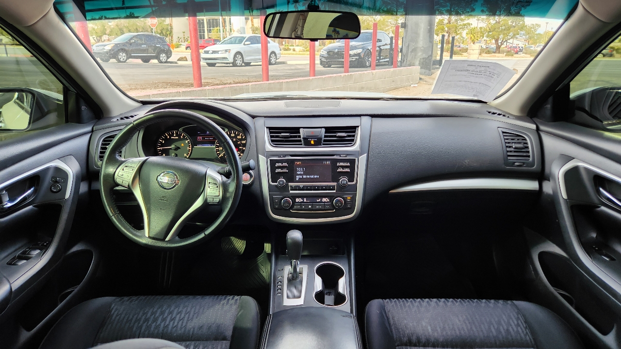 Nissan Altima 2.5 SV Sedan 2017