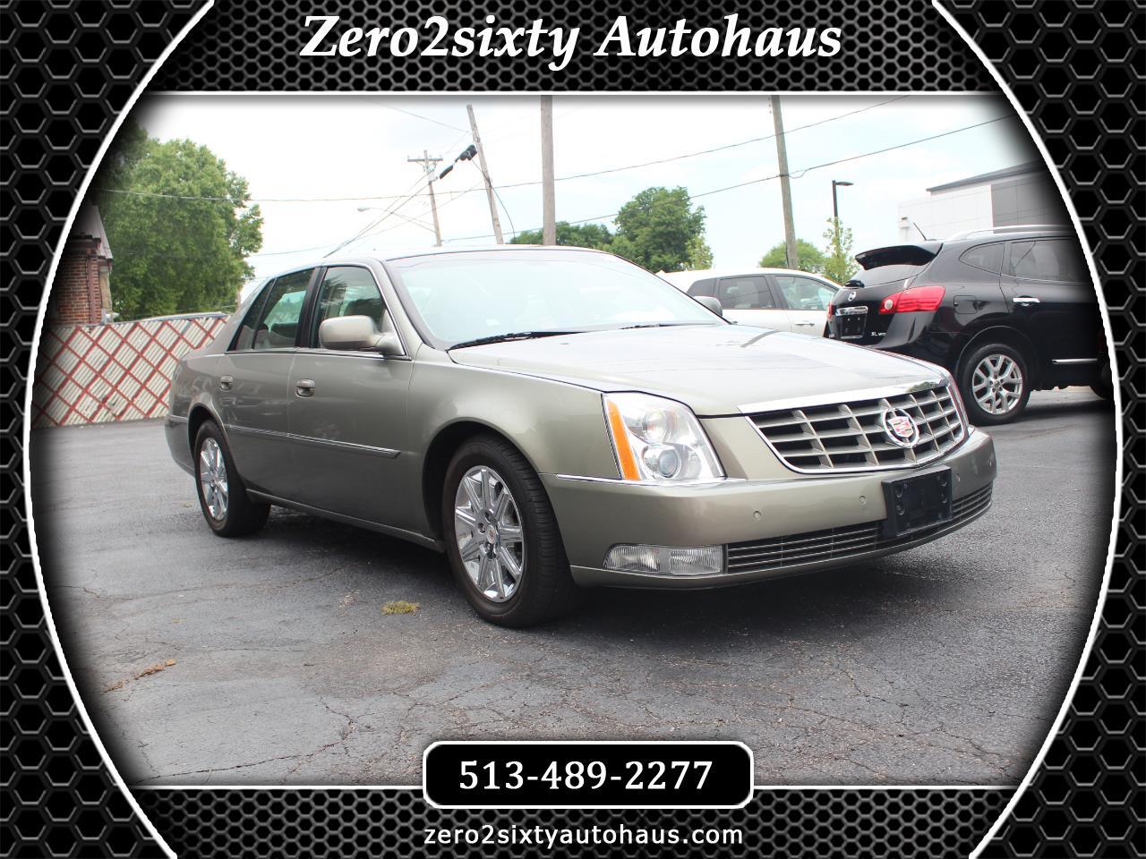 Cadillac DTS 4dr Sdn Premium Collection 2011