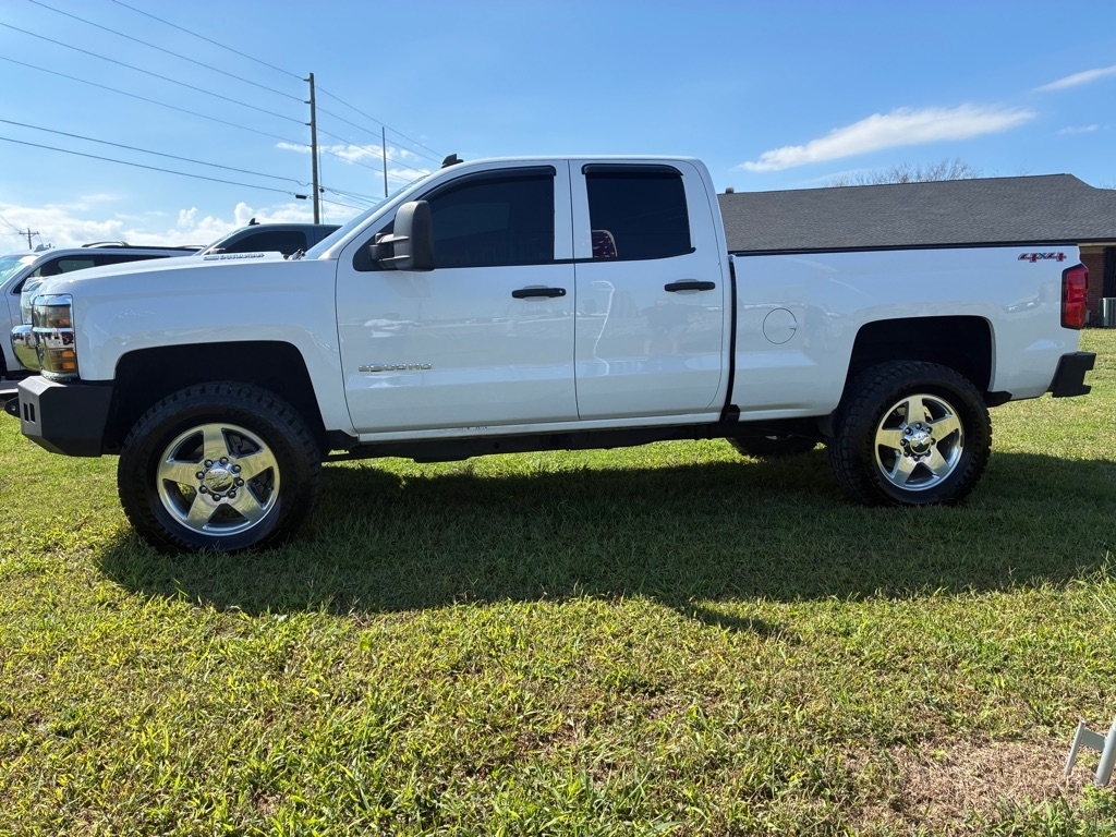 Chevrolet Silverado 2500HD 4WD Double Cab 144.2" LT 2015 Chevrolet Silverado 2500HD 4WD Double Cab 144.2" LT 2015