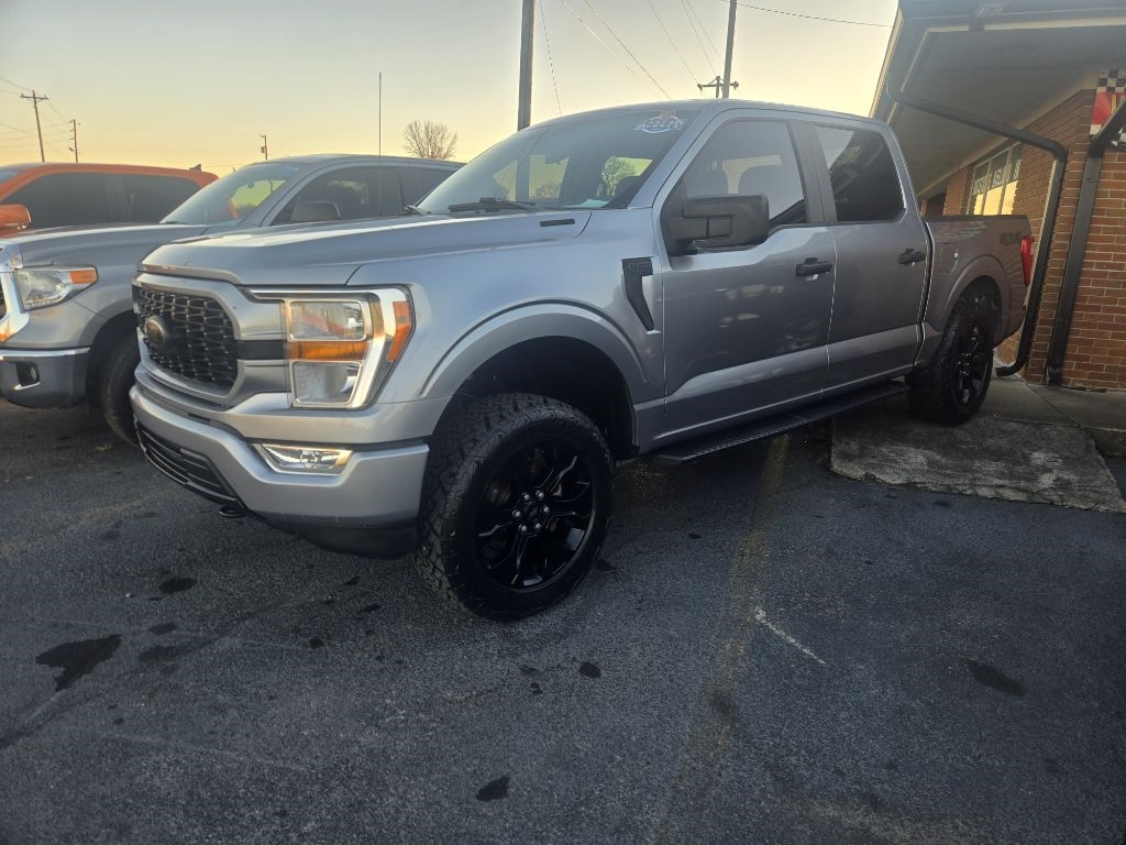 2022 Ford F-150 XL 4WD SuperCrew 5.5' Box