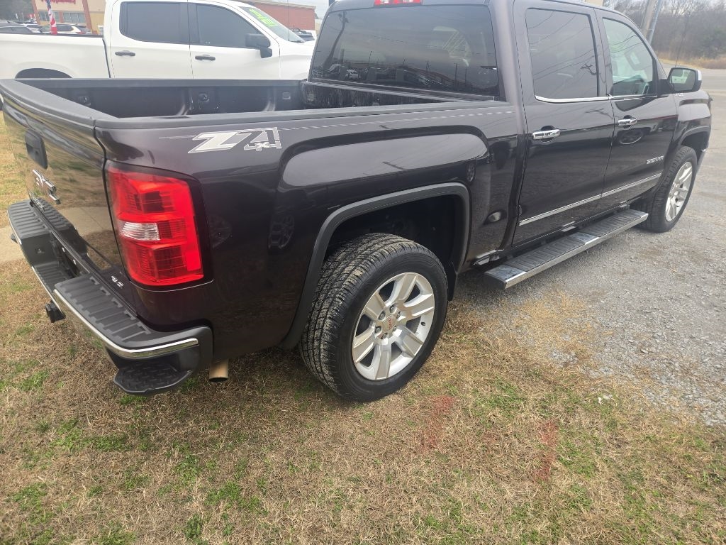 GMC Sierra 1500 4WD Crew Cab 143.5" SLT 2015