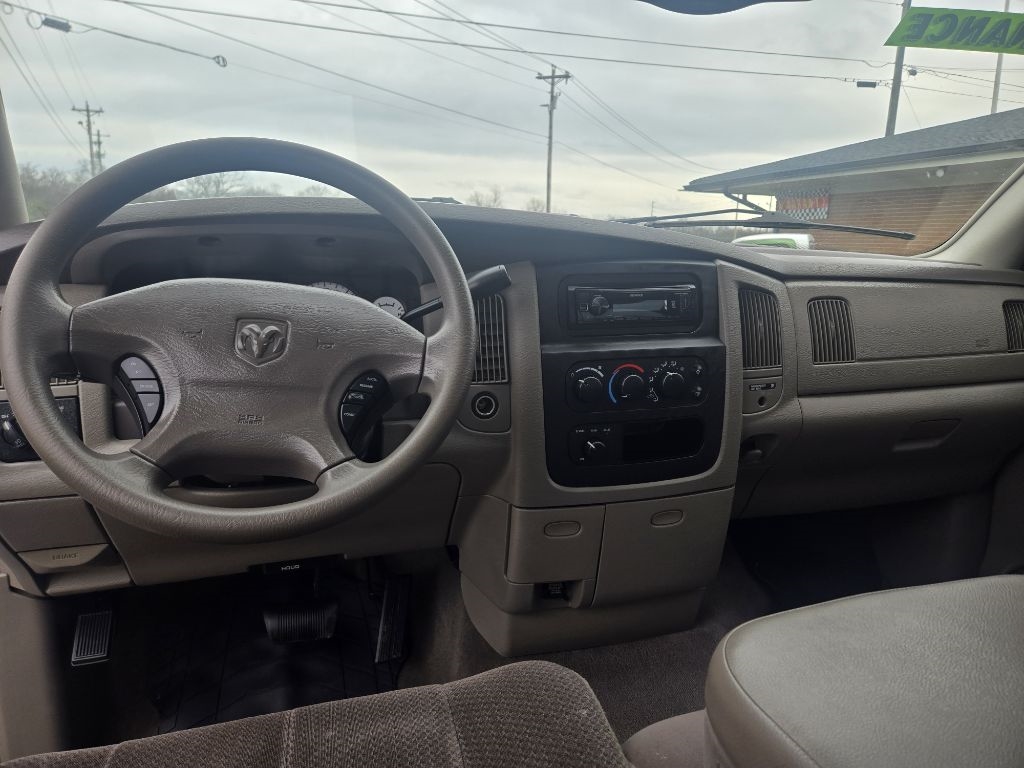 Dodge Ram 1500 2dr Reg Cab 120.5" WB 4WD SLT 2003