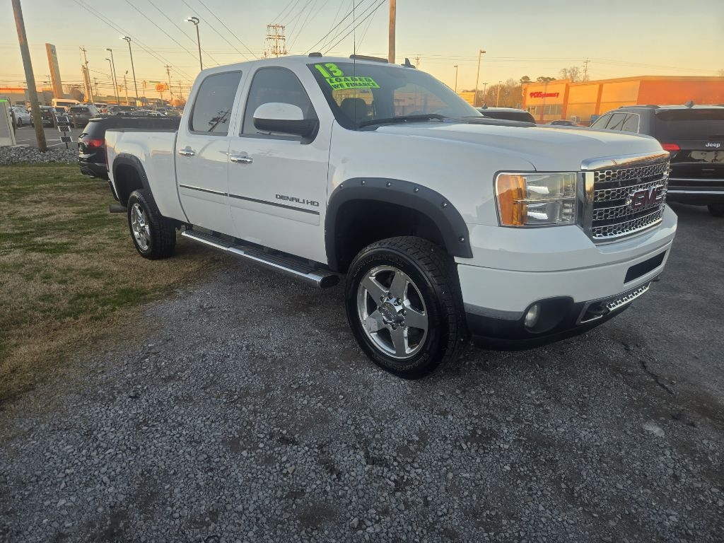 GMC Sierra 2500HD 4WD Crew Cab 153.7" Denali 2012