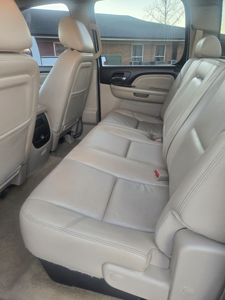 GMC Sierra 2500HD 4WD Crew Cab 153.7" Denali 2012