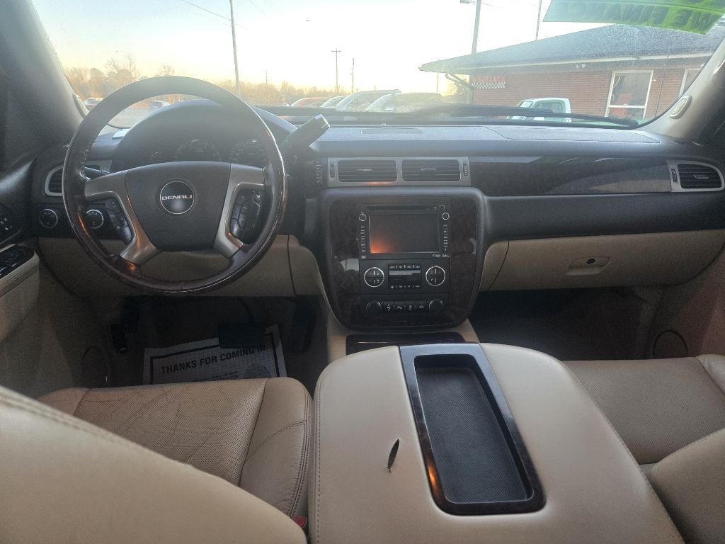 GMC Sierra 2500HD 4WD Crew Cab 153.7" Denali 2012