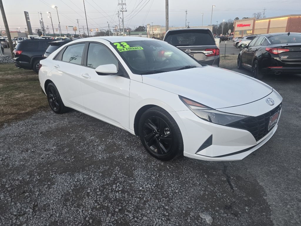 Hyundai Elantra SEL IVT 2023