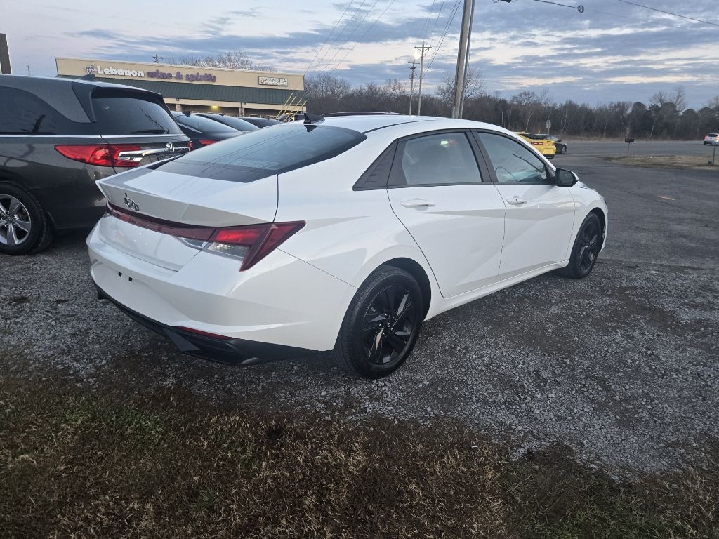 Hyundai Elantra SEL IVT 2023