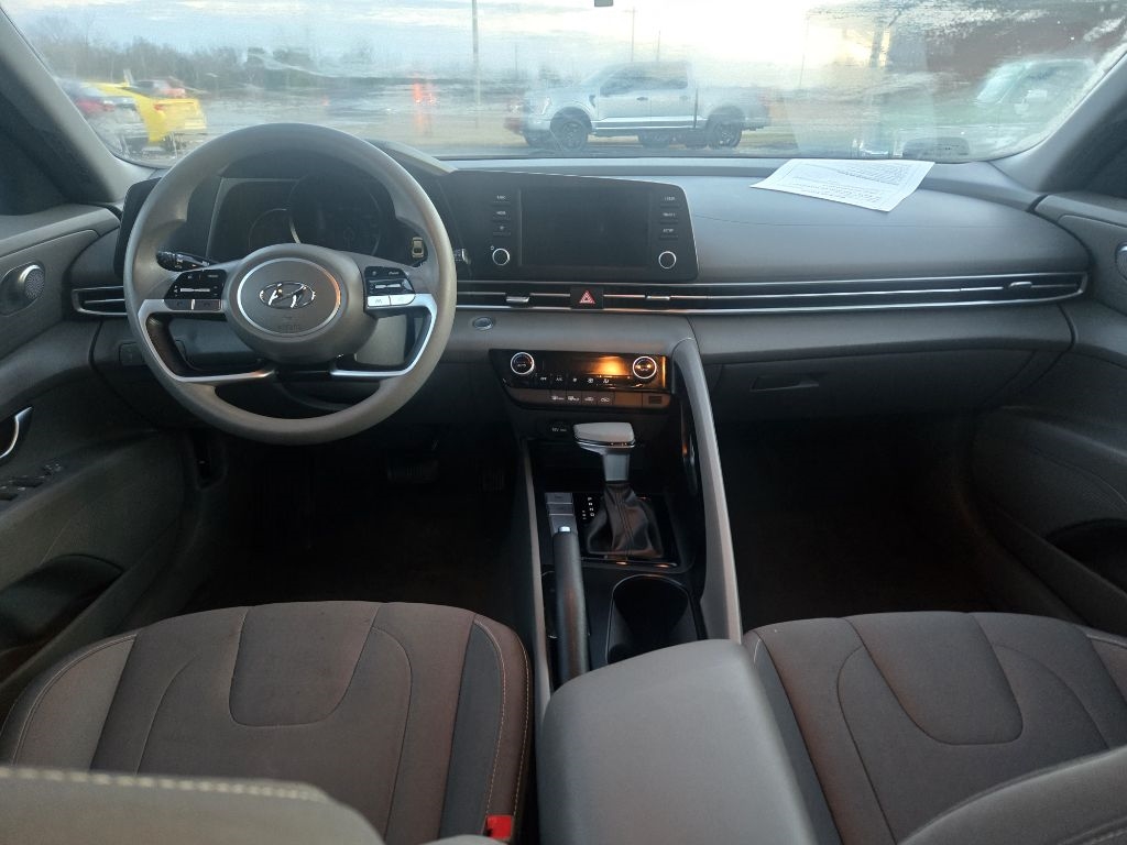 Hyundai Elantra SEL IVT 2023