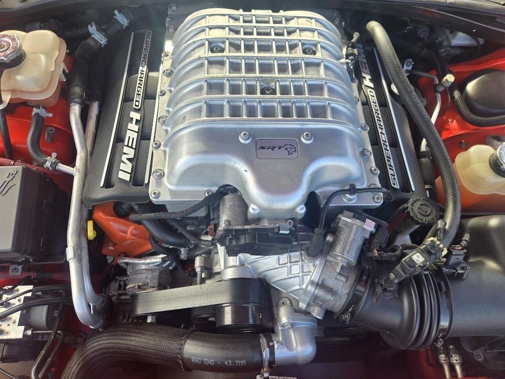 Dodge Challenger 2dr Cpe SRT Hellcat 2016