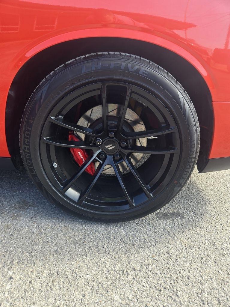 Dodge Challenger 2dr Cpe SRT Hellcat 2016