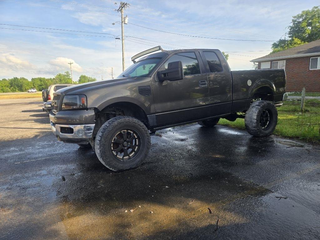 2005 Ford F-150 Supercab 133" XLT 4WD