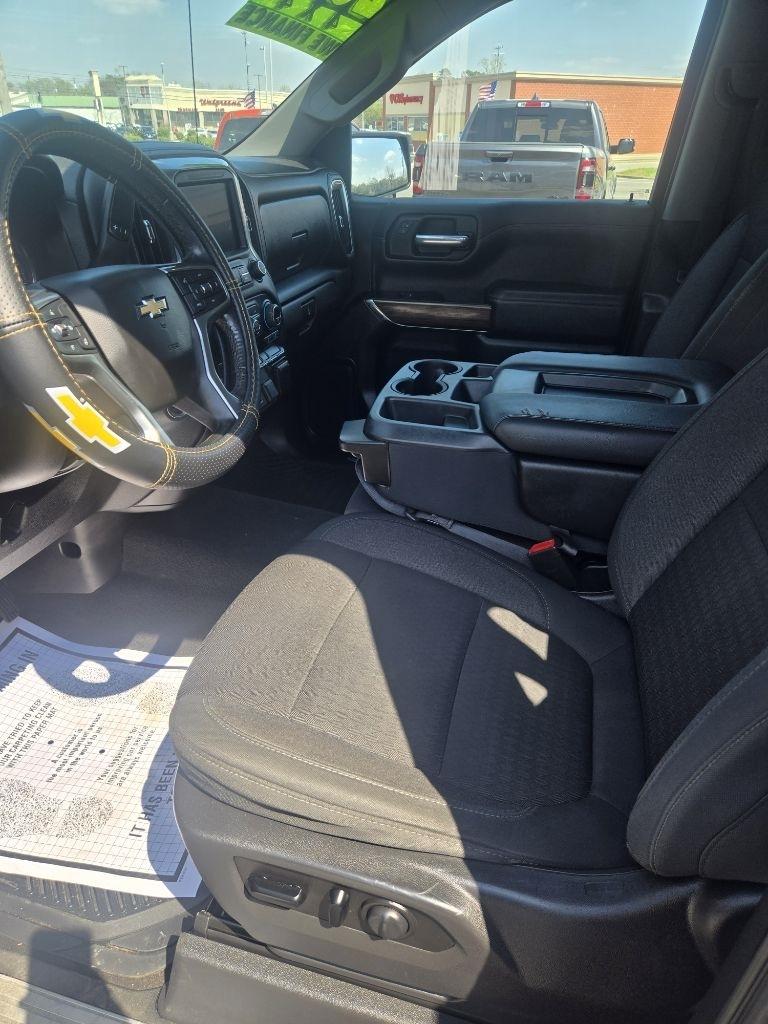 Chevrolet Silverado 1500 4WD Double Cab 147" LT 2020