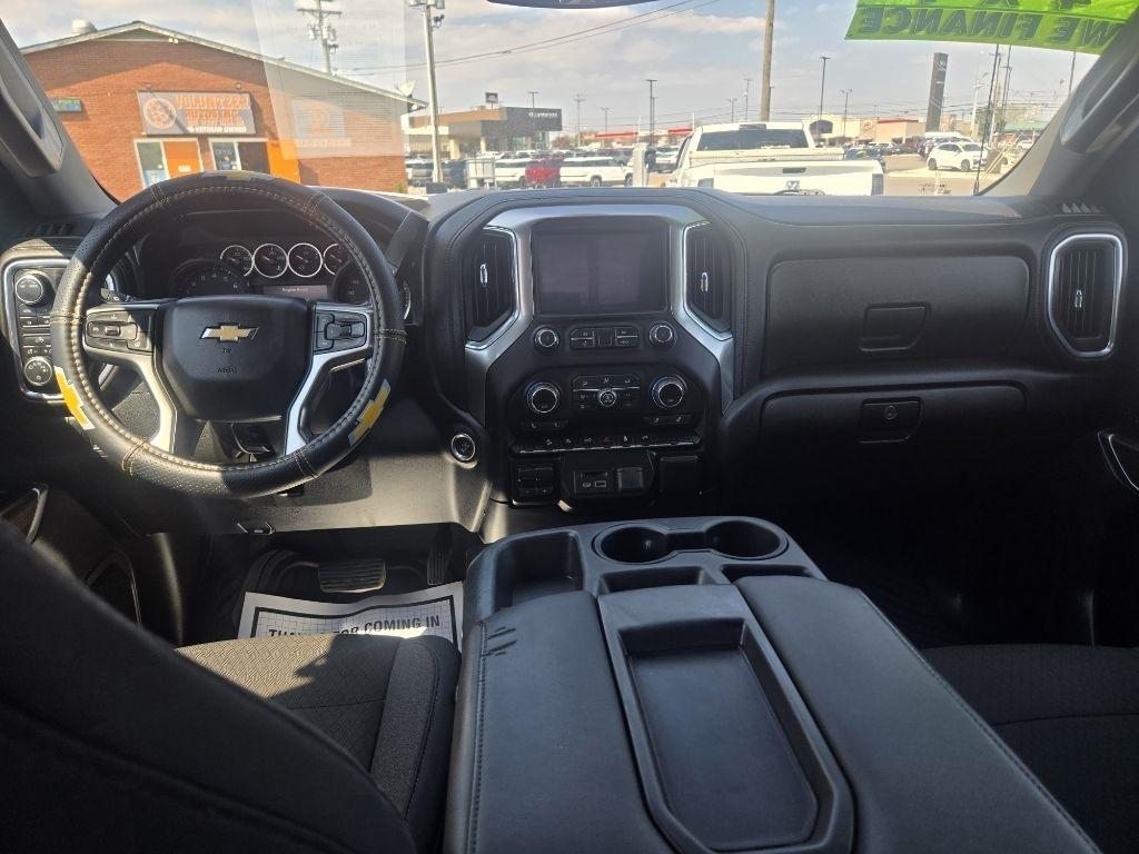 Chevrolet Silverado 1500 4WD Double Cab 147" LT 2020