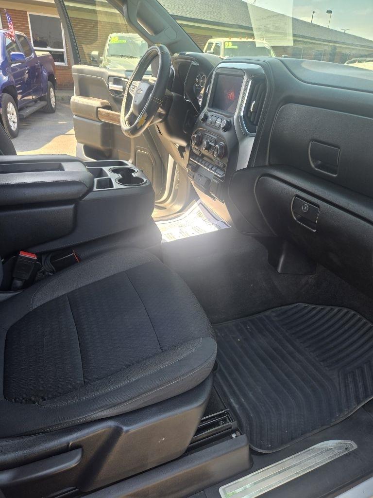 Chevrolet Silverado 1500 4WD Double Cab 147" LT 2020