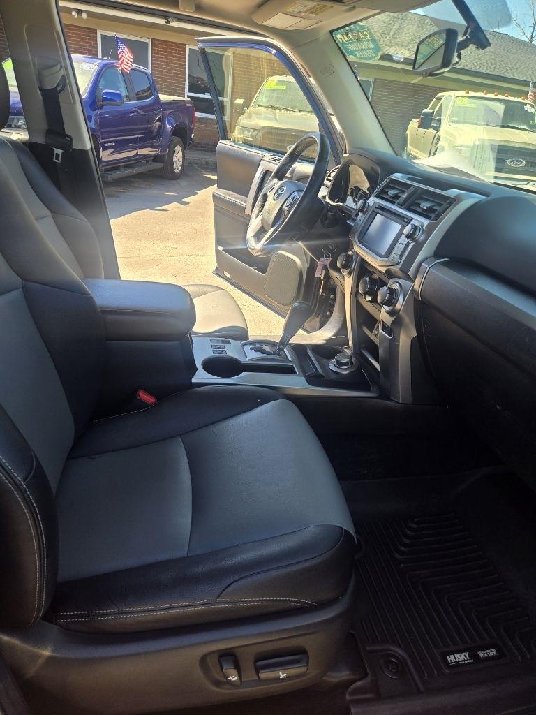 Toyota 4Runner 4WD 4dr V6 Trail Premium (Natl) 2016