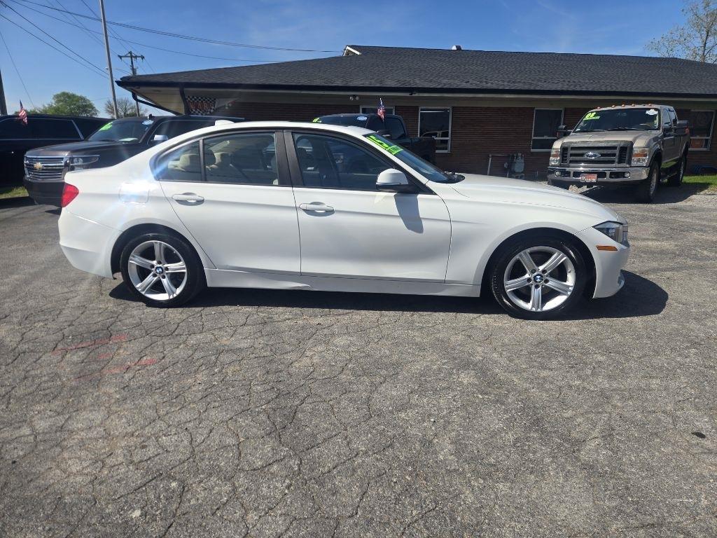 BMW 3 Series 4dr Sdn 328i xDrive AWD SULEV 2015