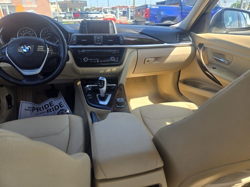 BMW 3 Series 4dr Sdn 328i xDrive AWD SULEV 2015