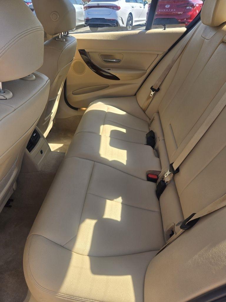 BMW 3 Series 4dr Sdn 328i xDrive AWD SULEV 2015