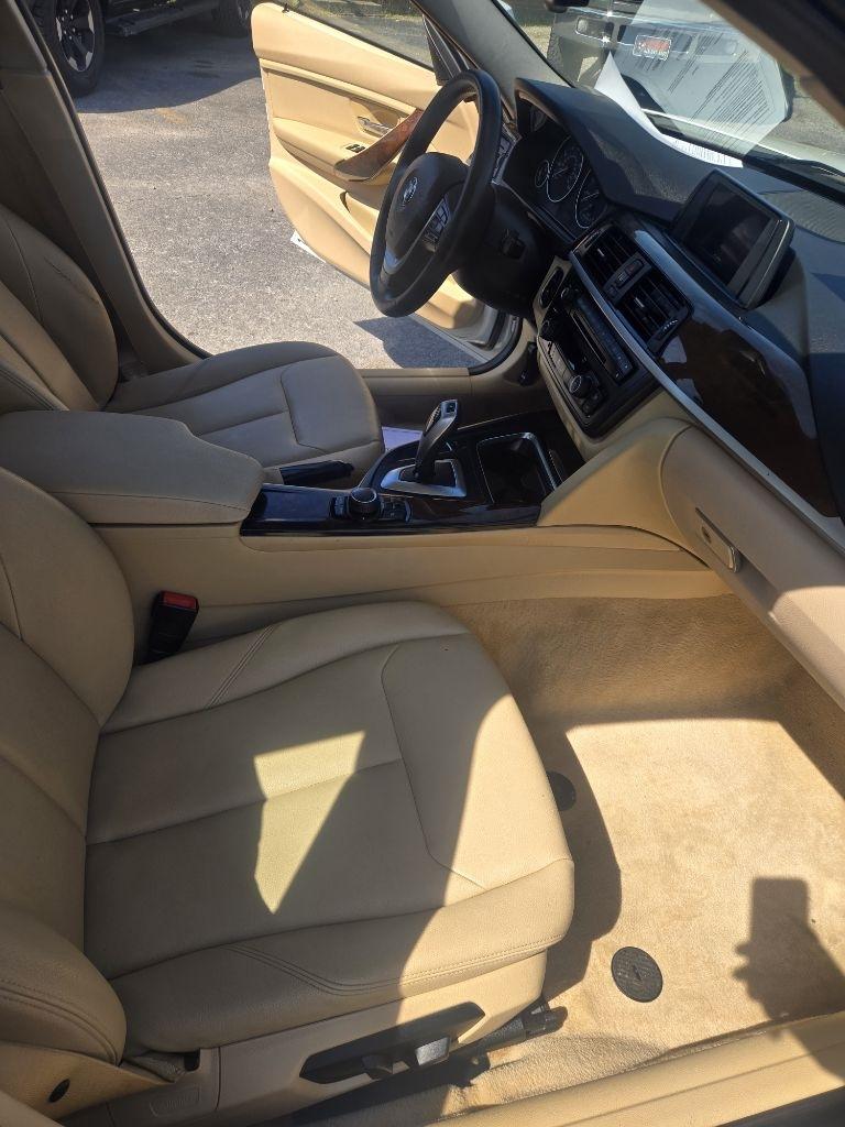 BMW 3 Series 4dr Sdn 328i xDrive AWD SULEV 2015