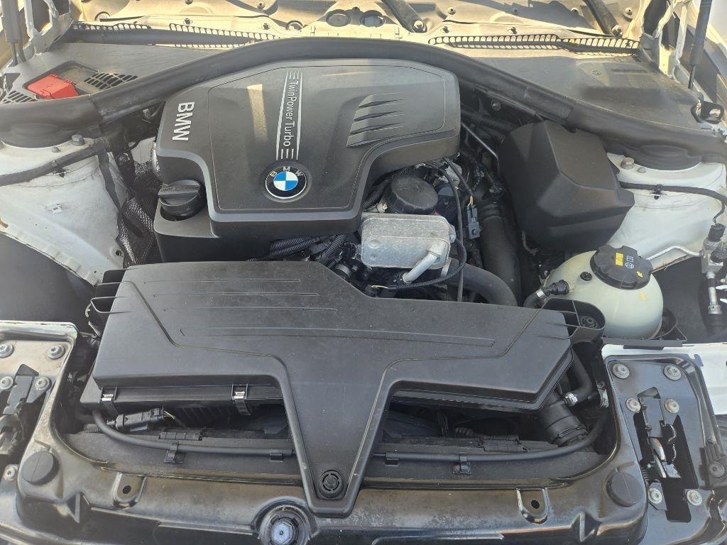 BMW 3 Series 4dr Sdn 328i xDrive AWD SULEV 2015