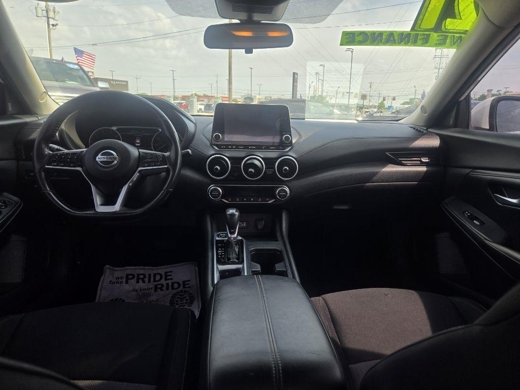 Nissan Sentra SV CVT 2021
