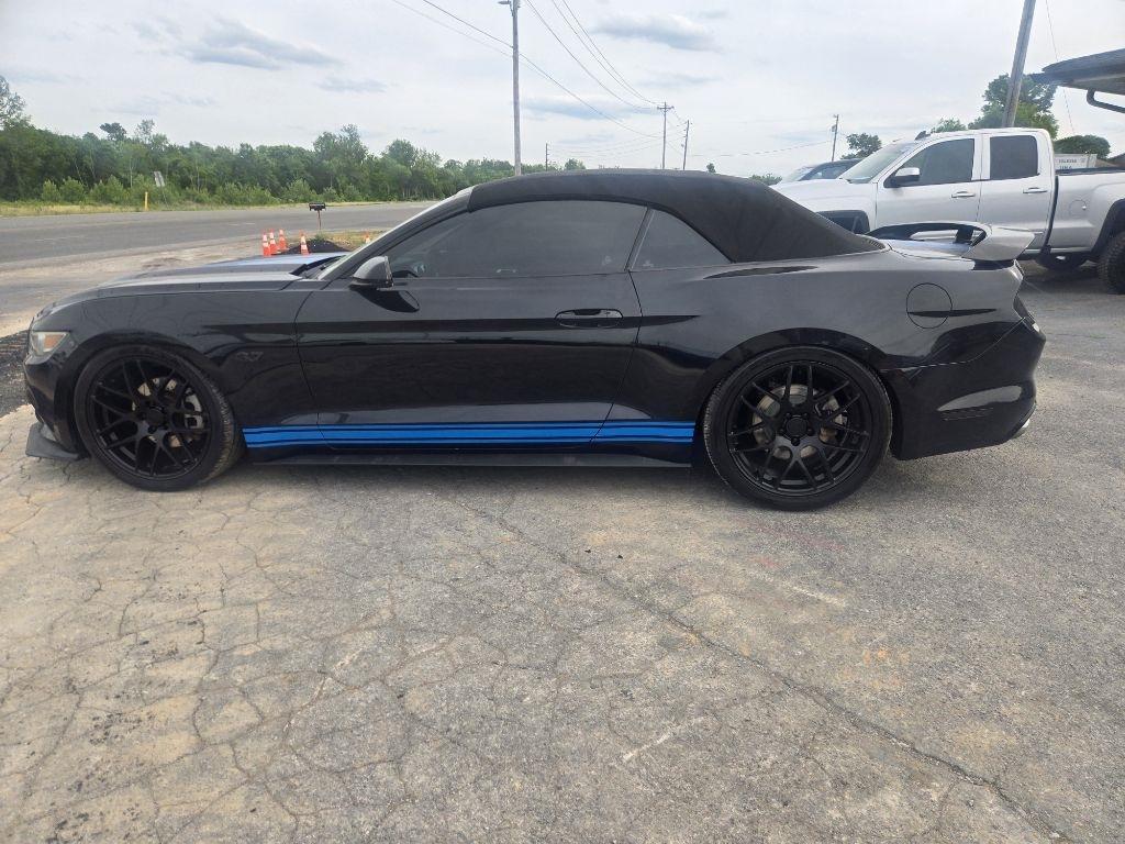 Ford Mustang 2dr Conv V6 2015