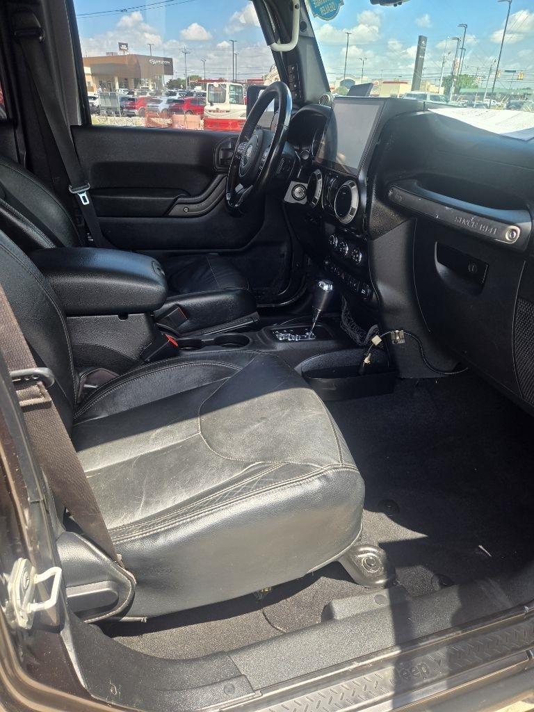 Jeep Wrangler Unlimited 4WD 4dr Sport 2014